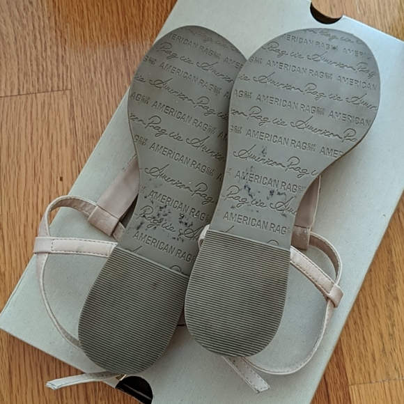 American Rag sandals - Picture 3 of 5
